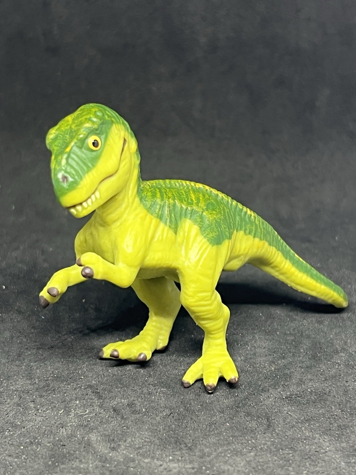 1997 Safari Ltd. Tyrannosaurus Rex Baby Dinosaur Figure 3.5&Prime; Long Green A4