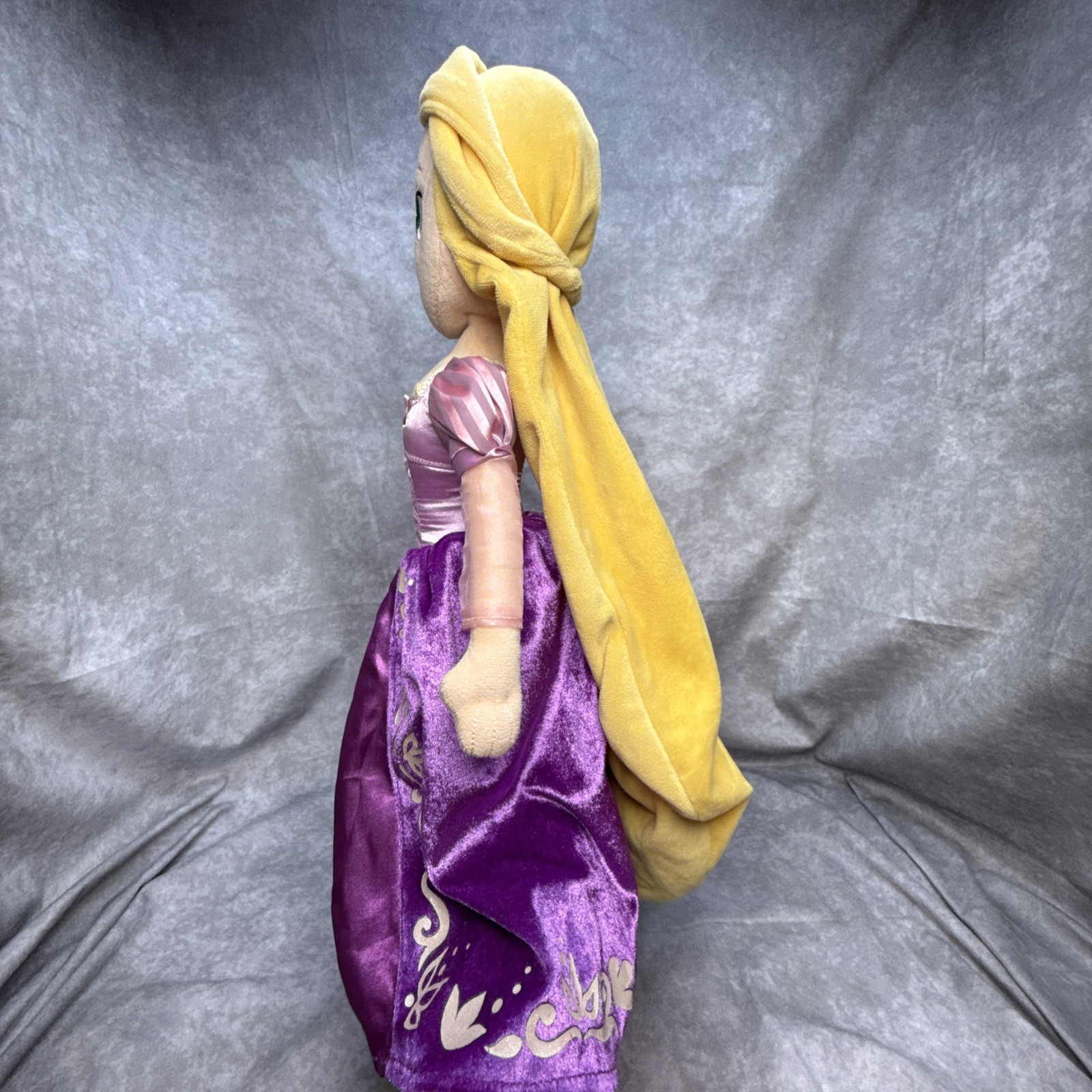 Disney Store Rapunzel Tangled 20” Plush Doll 1st Edition Rare EUC