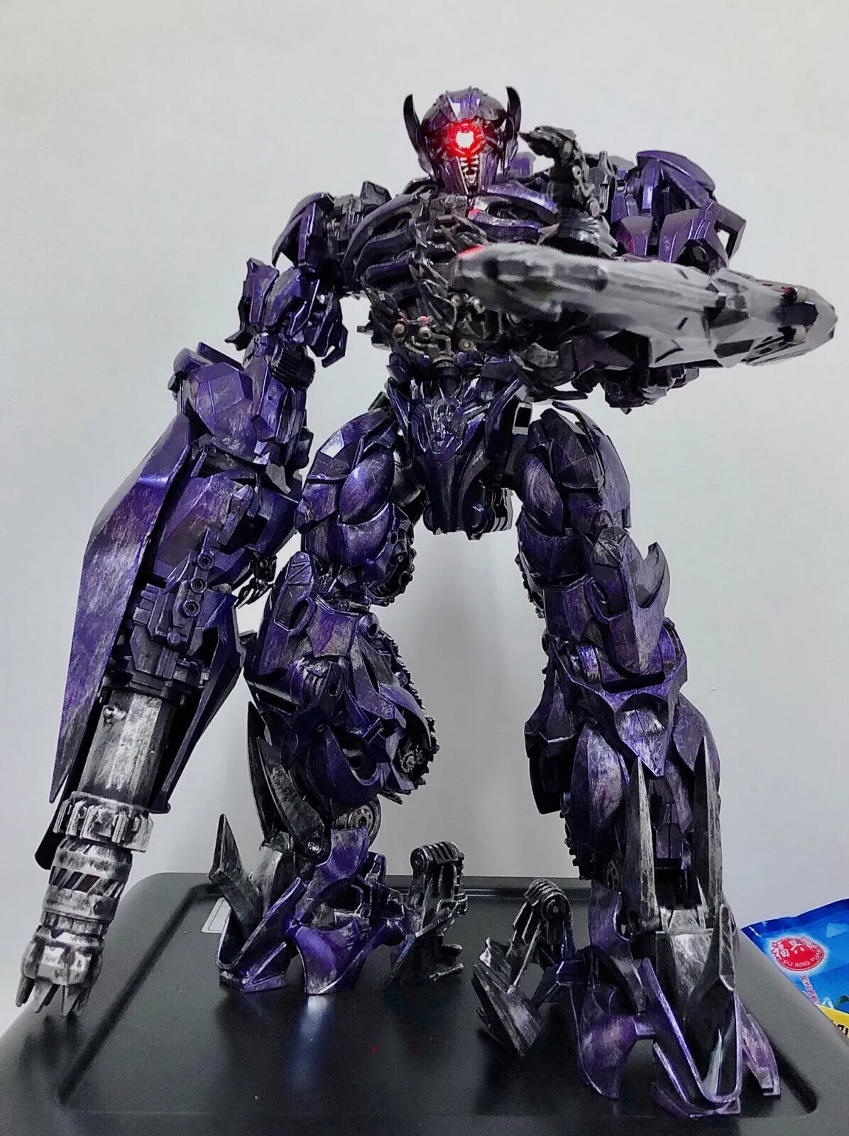 In Stock Transformation Toys ZS01 35cm Enlarged Edition Shockwave Action Figure