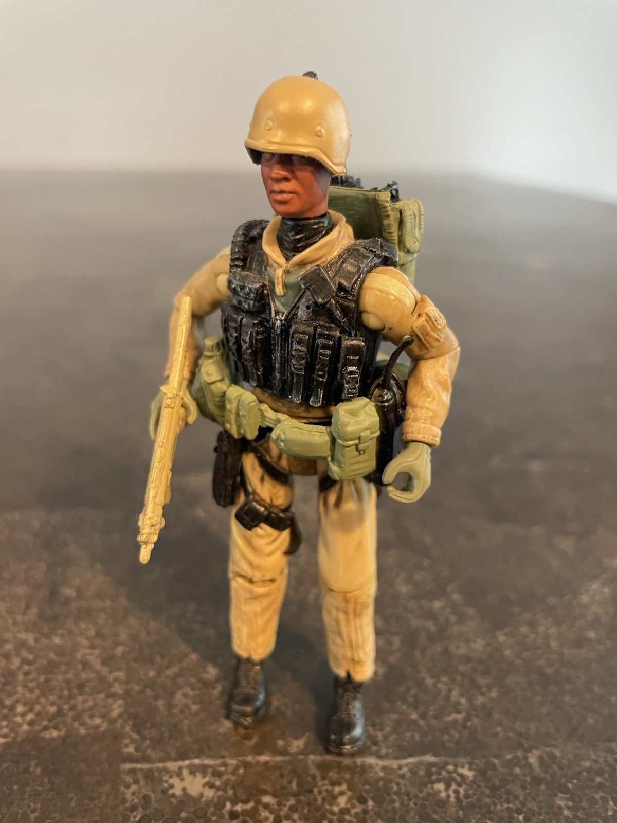 Elite Force Army Desert Ops Assault Commander Action Figure Blue Box Toys 2000