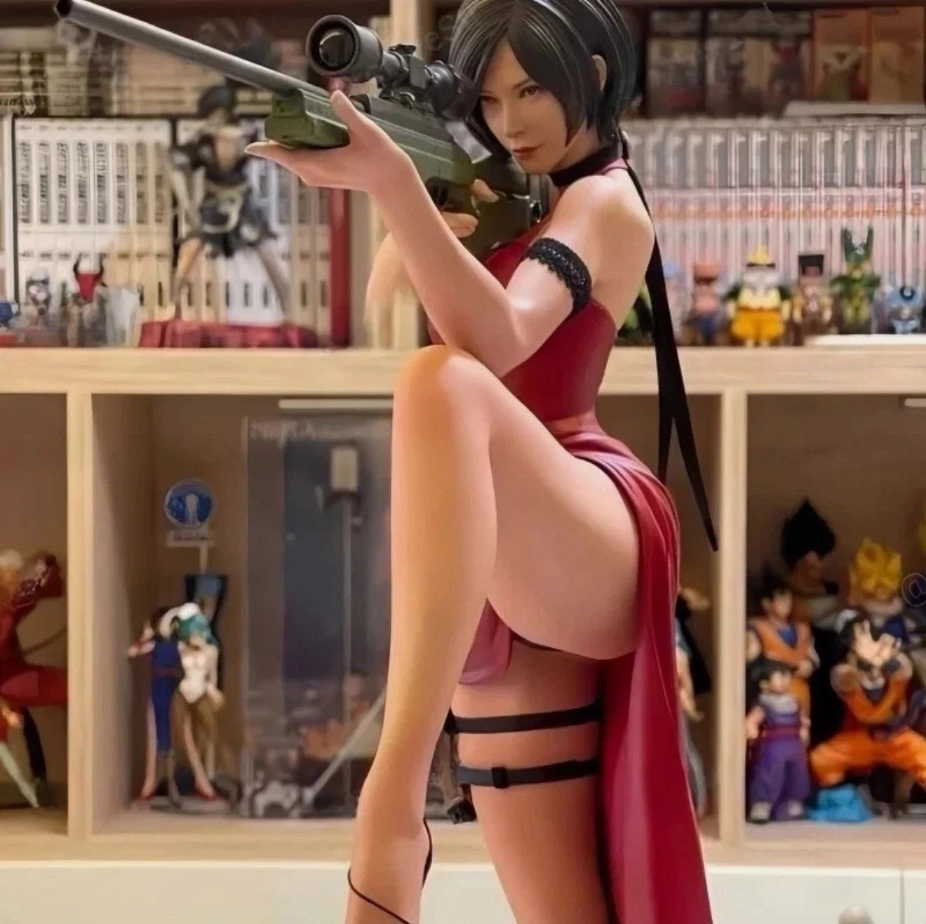 Figurine Ada Wong 34 Cm –Resident Evil Remake Edition Statue Collection Waifu