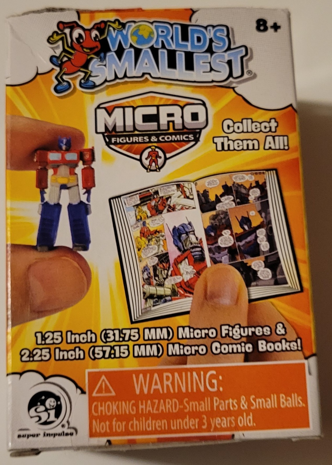 World&rsquo;s smallest action figures, 5 Micro Figures with comic books