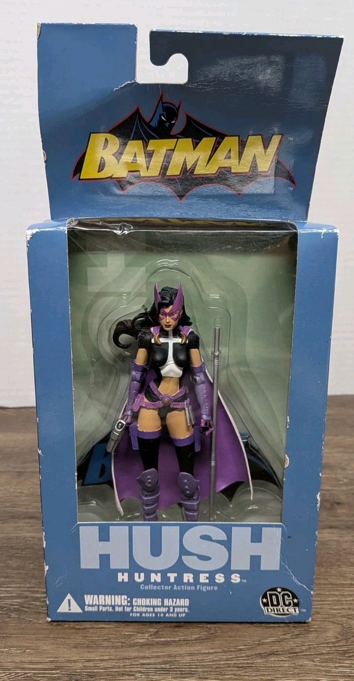 Batman Hush Huntress DC Direct Collector Series 1 Action Figure Comic – NEW
