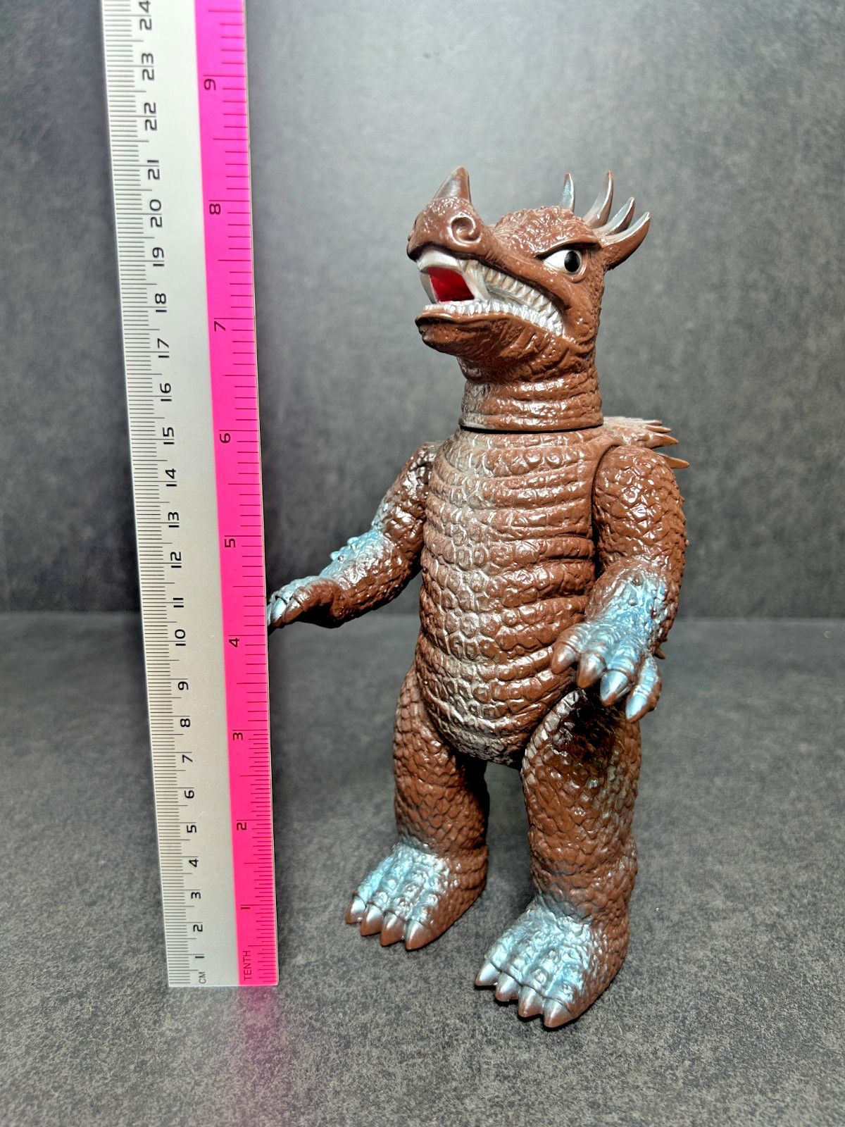 Bullmark 1992 Anguirus Godzilla Sofubi 8.6&Prime; Soft Vinyl Figure