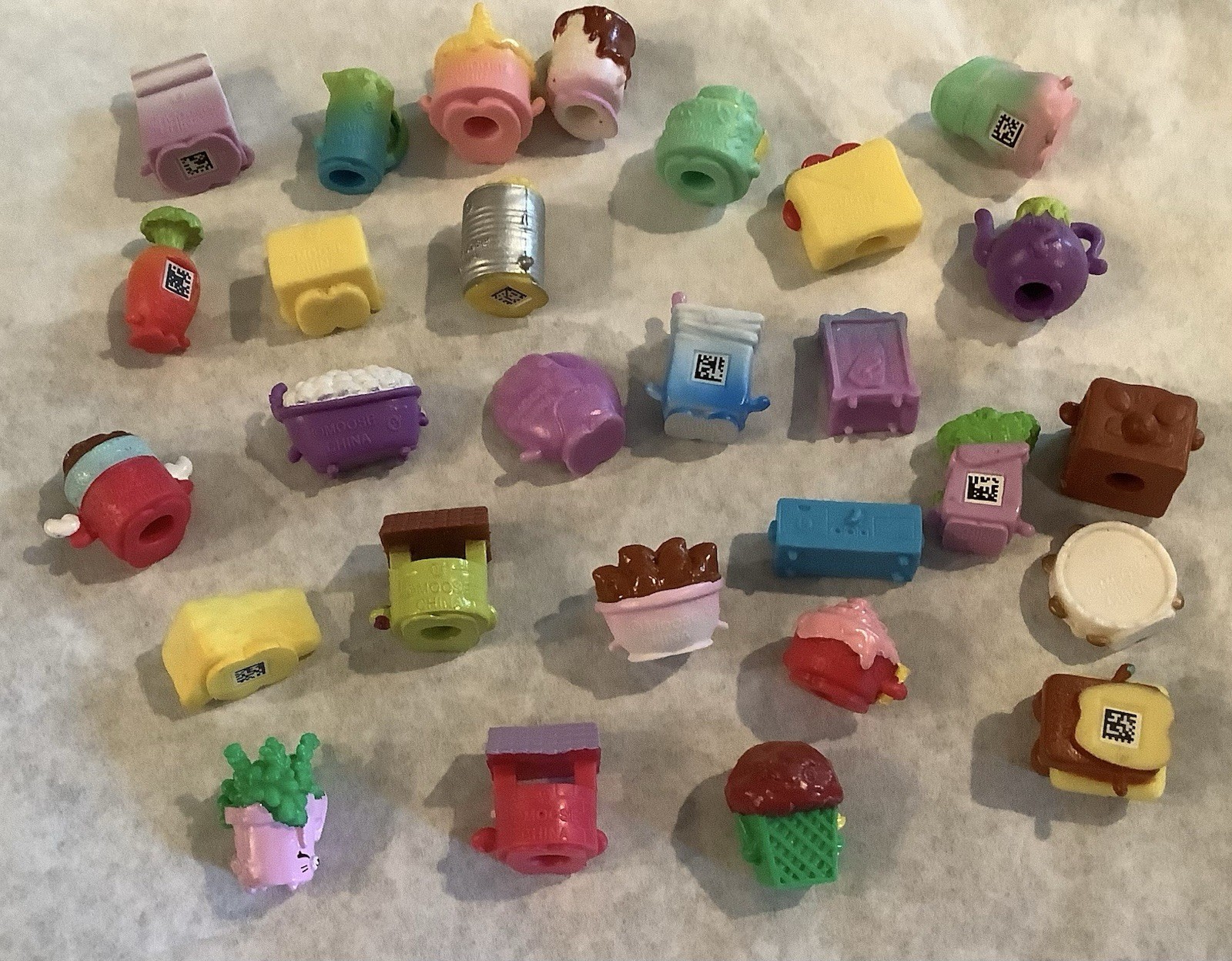 Shopkins Set 23 Random From Various Different Seasons (93ia)