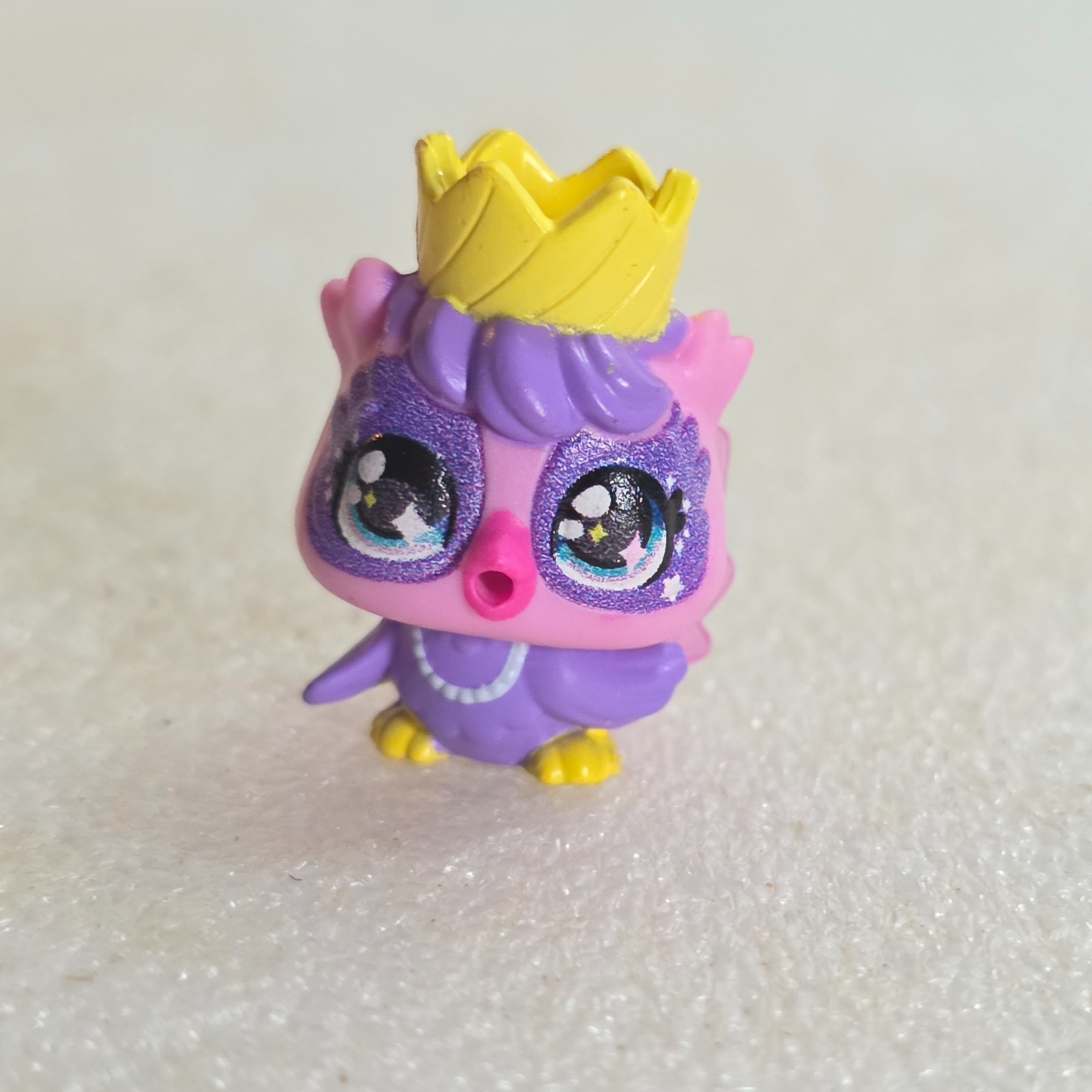 Hatchimals Alive! CollEGGtible Pink & Purple Party Owl Yellow Crown 1&Prime;