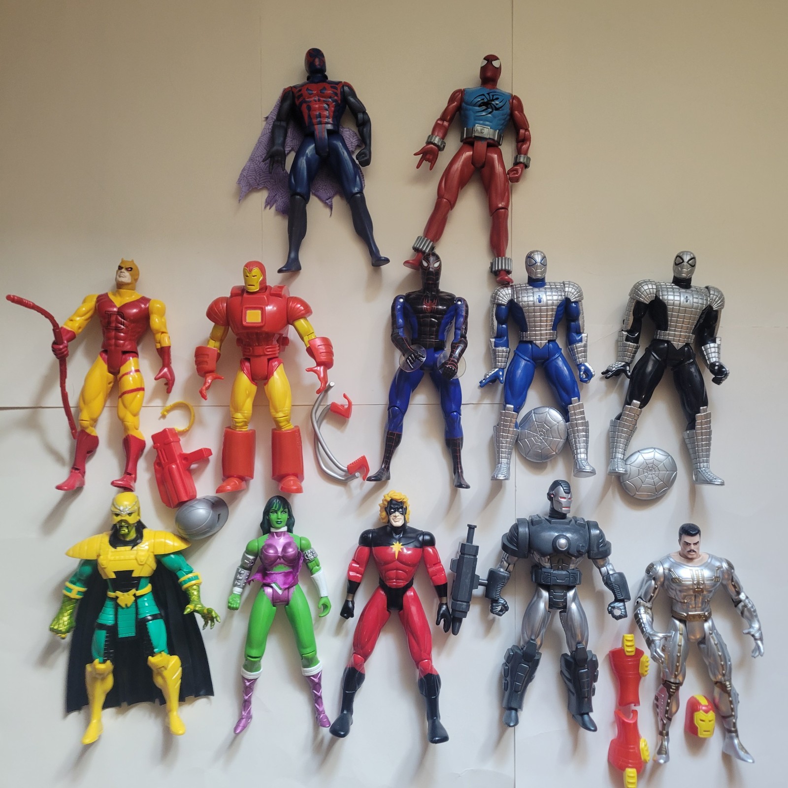 HUGE LOT VINTAGE ToyBiz Marvel Deluxe 10” Figures. Spider-Man Avengers Iron Man