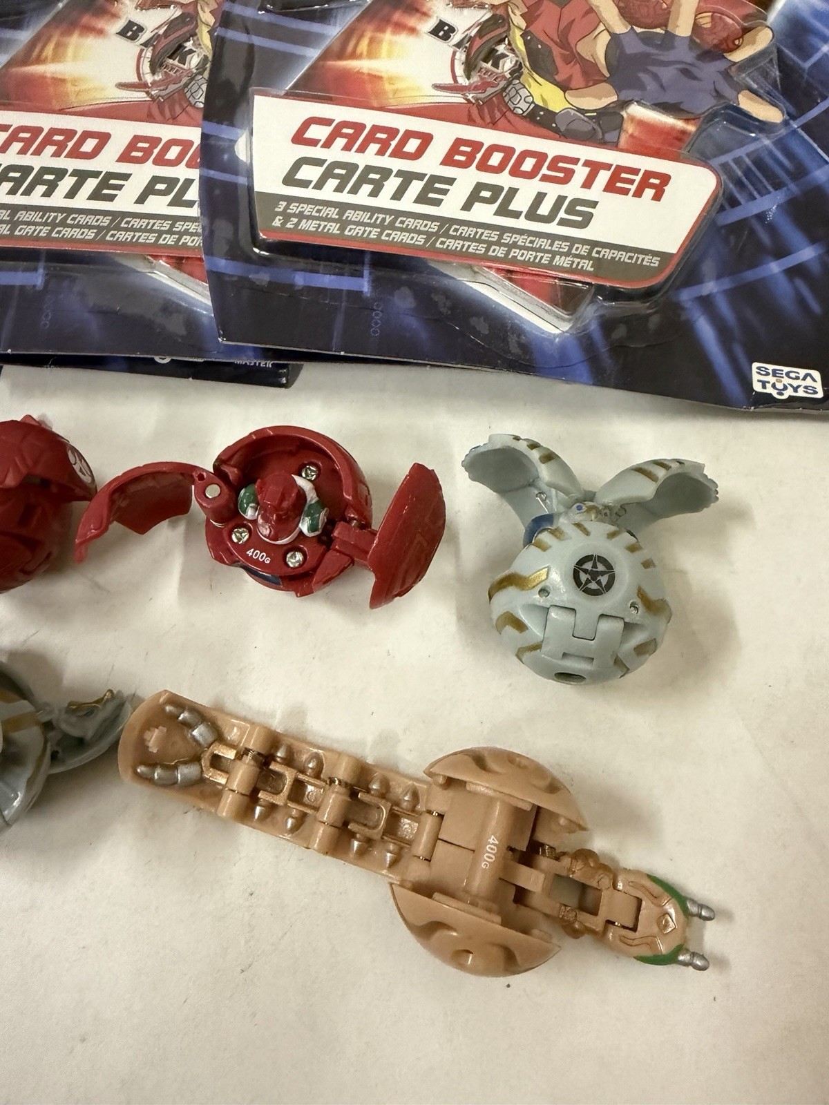 BUNDLE Bakugan Battle Brawlers BakuRack, 8 Card Boosters, 7 Figs Blue Dragonoid