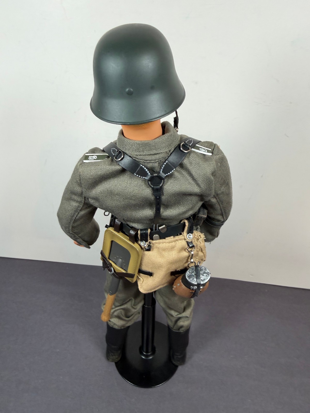 Dragon CUSTOM Kitbash WWII German Wehrmacht Infantry 12&Prime; Figure 1/6 Scale K178