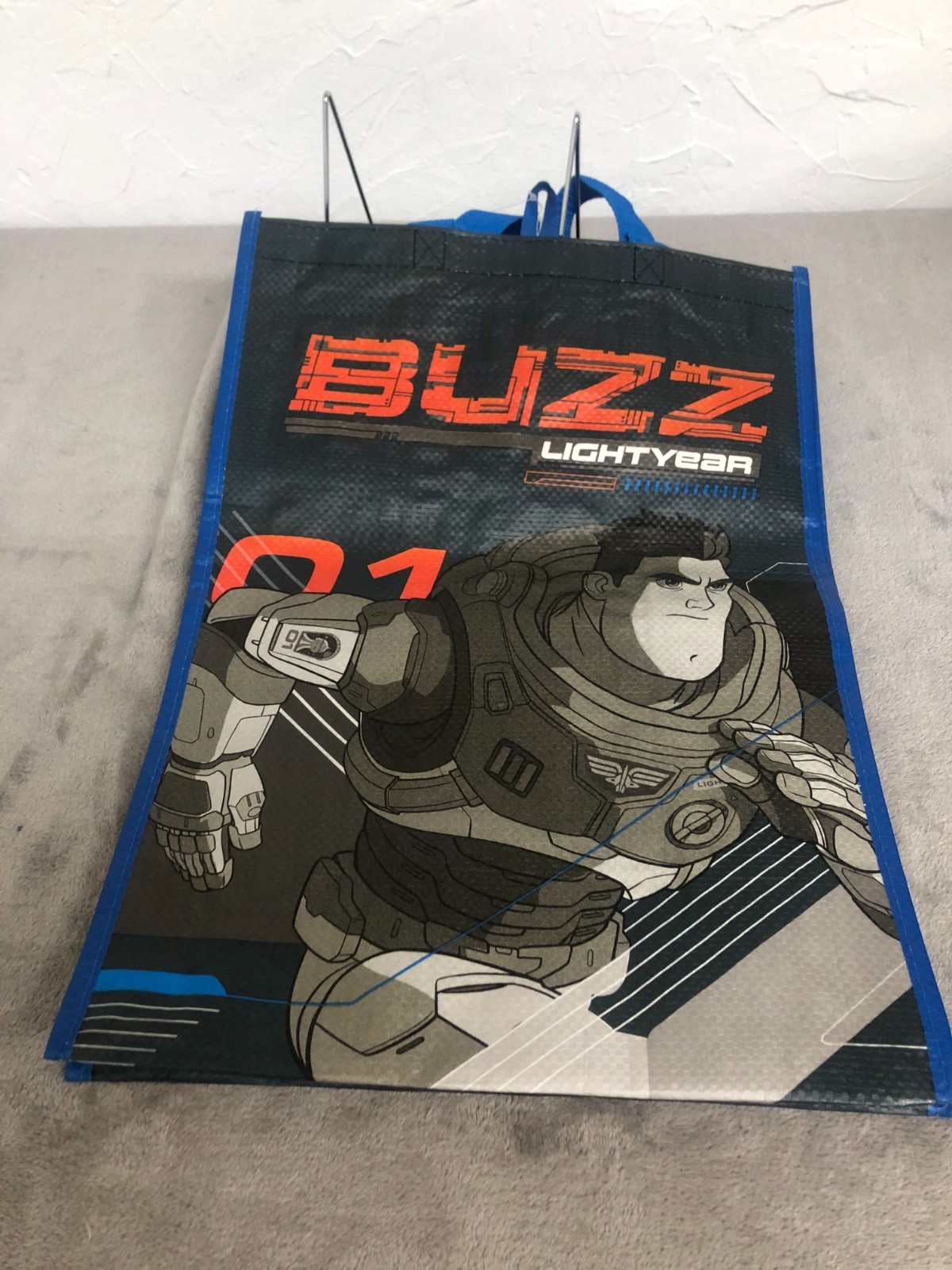 Buzz Lightyear Reusable Tyvek 13&Prime; x 18&Prime; Shopping Bag with Tags – Never USED –
