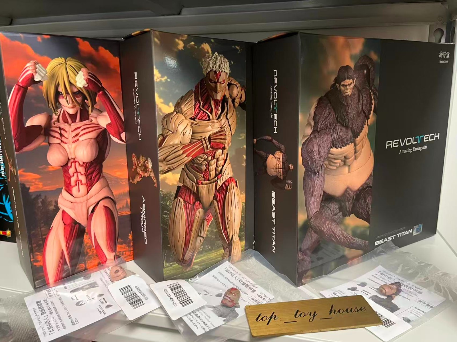 Kaiyodo Revoltech Female Titan & Armored Titan & Beast Titan Sets of 3 w/Bonus