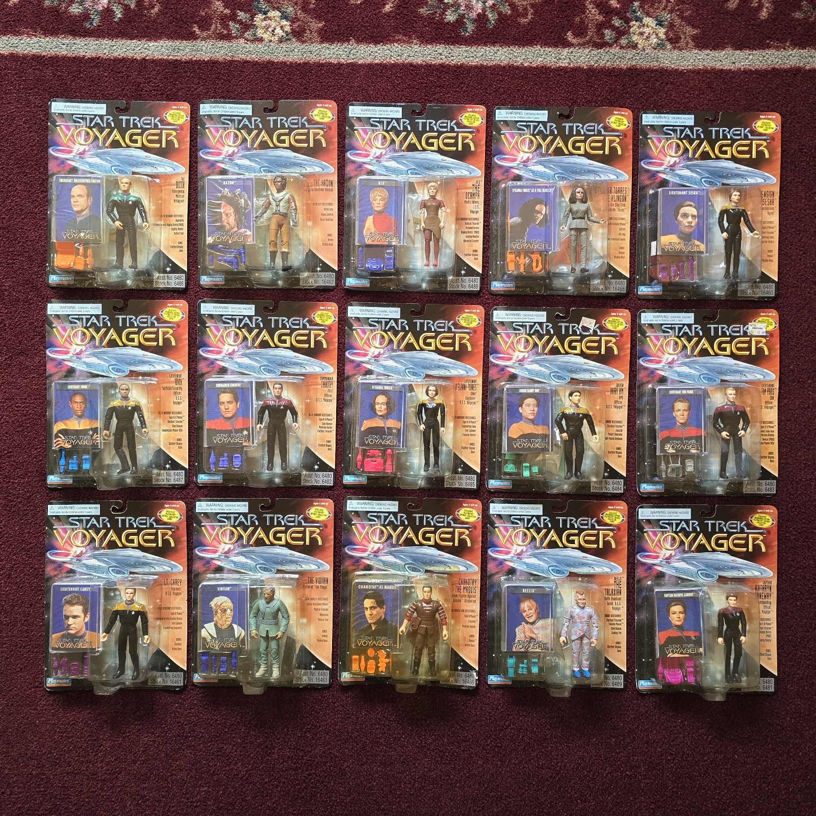 1995 Playmates Complete Set 15 Star Trek VOYAGER Action Figures MOC