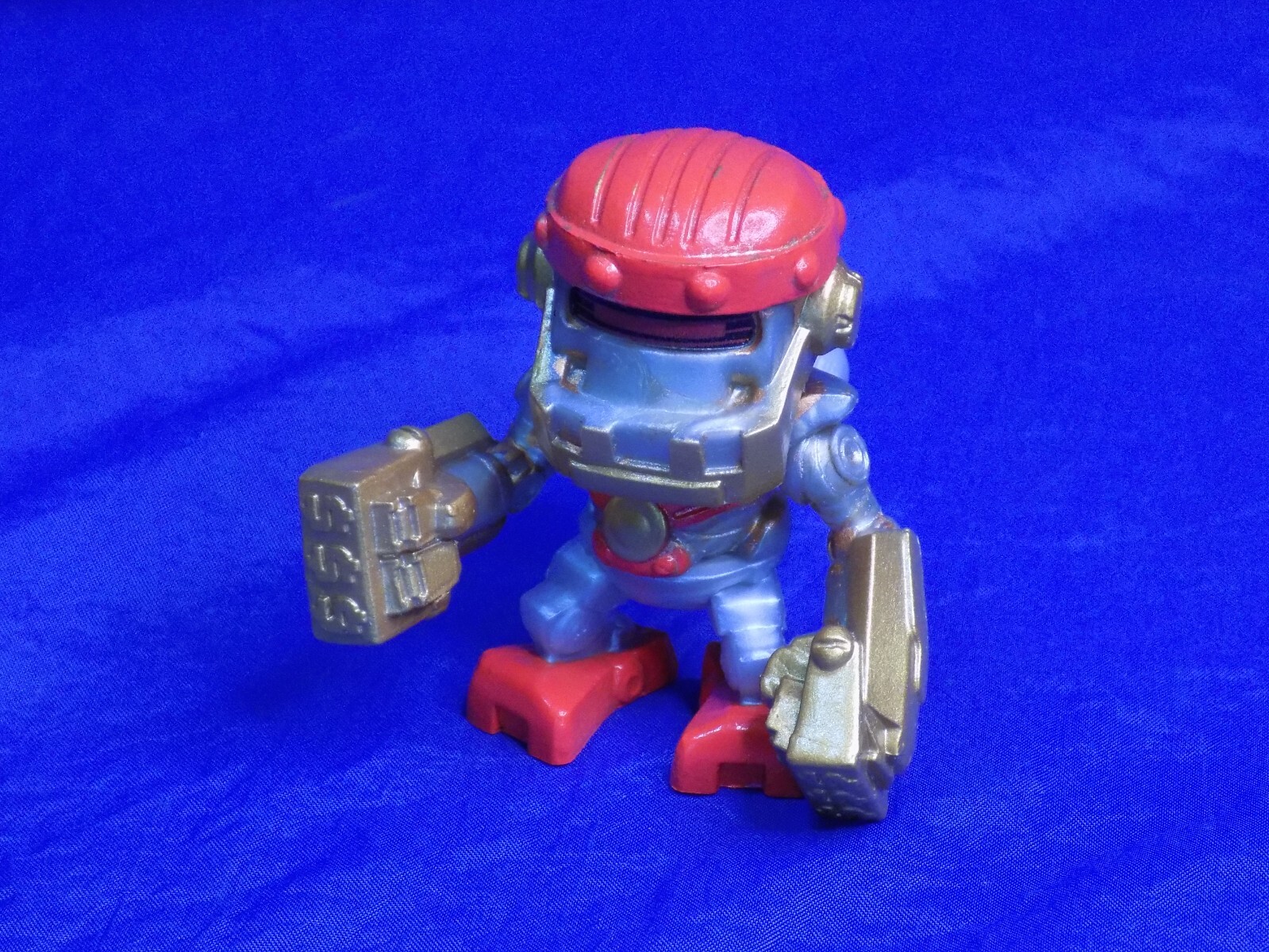 Treasure X Gold SLUGGER ROBOTS Poseable Robot Moose 2022