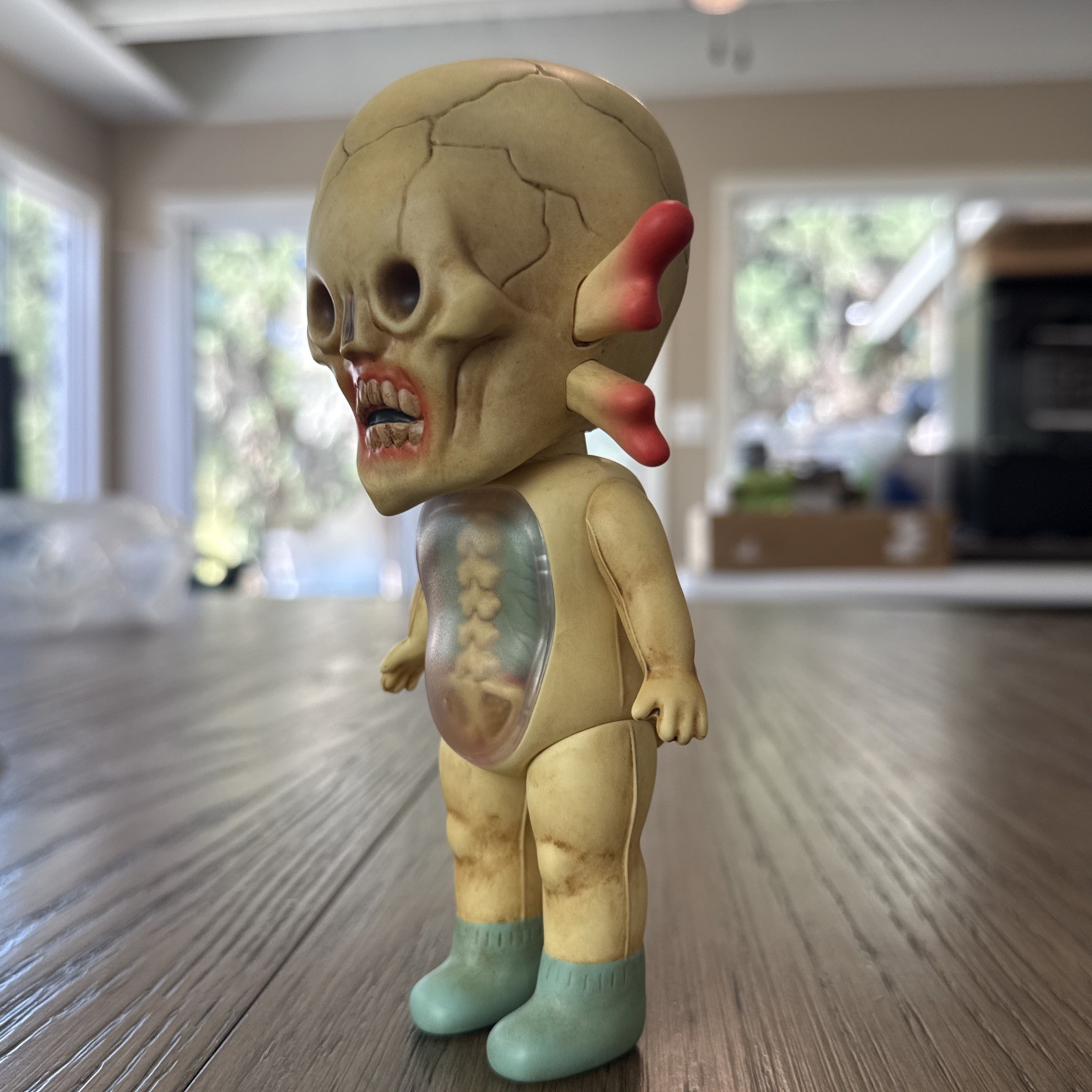 Unbox Industries Fokqueenie Sofubi Sofvi Soft Vinyl Art Toy Medicom Bandai