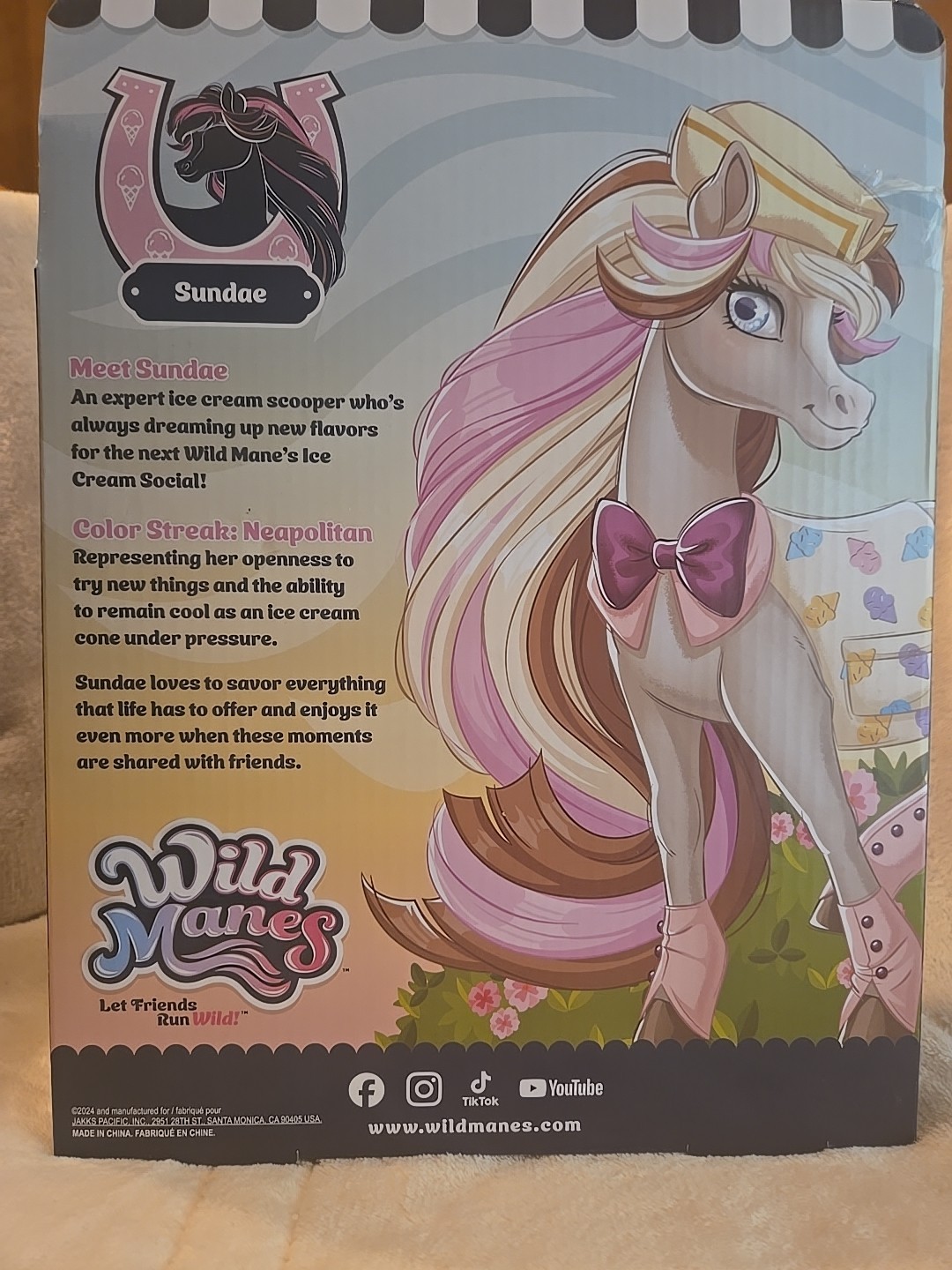 NEW IN BOX WILD MANES Pony Sundae&rsquo;s Ice Cream Social 14 pieces, Poseable Horse