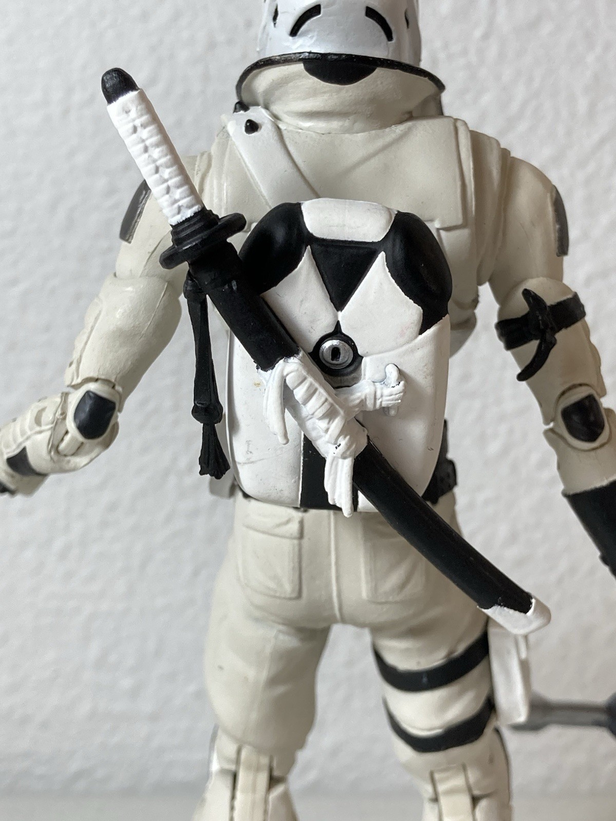 McFarlane – Fortnite Overtaker 7&Prime; Premium Action Figure W/Stand