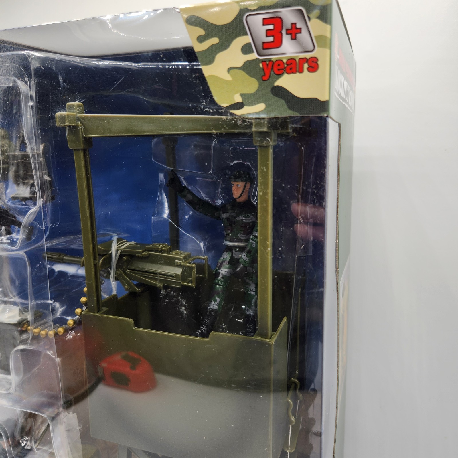 World Peacekeepers Lookout Tower Plus Action Figures New 1:18 Scale