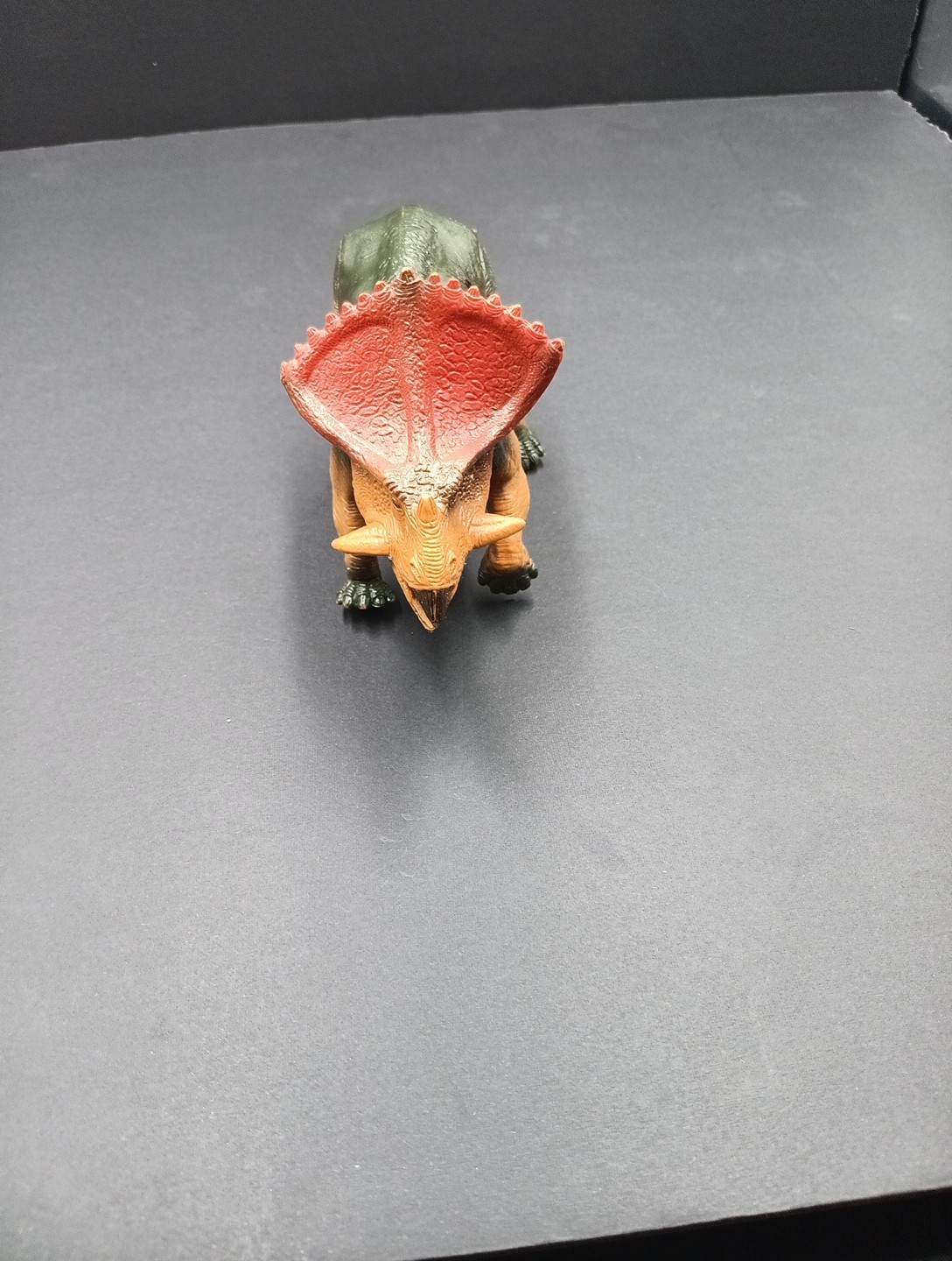 Kid Galaxy Protoceratops Poseable Dinosaur Toy Free Shipping! T1921