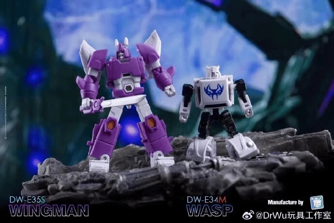 Dr Wu Customs DW-E35S Wingman Cyclonus DW-E34M Wasp Bee Action Figure in stock