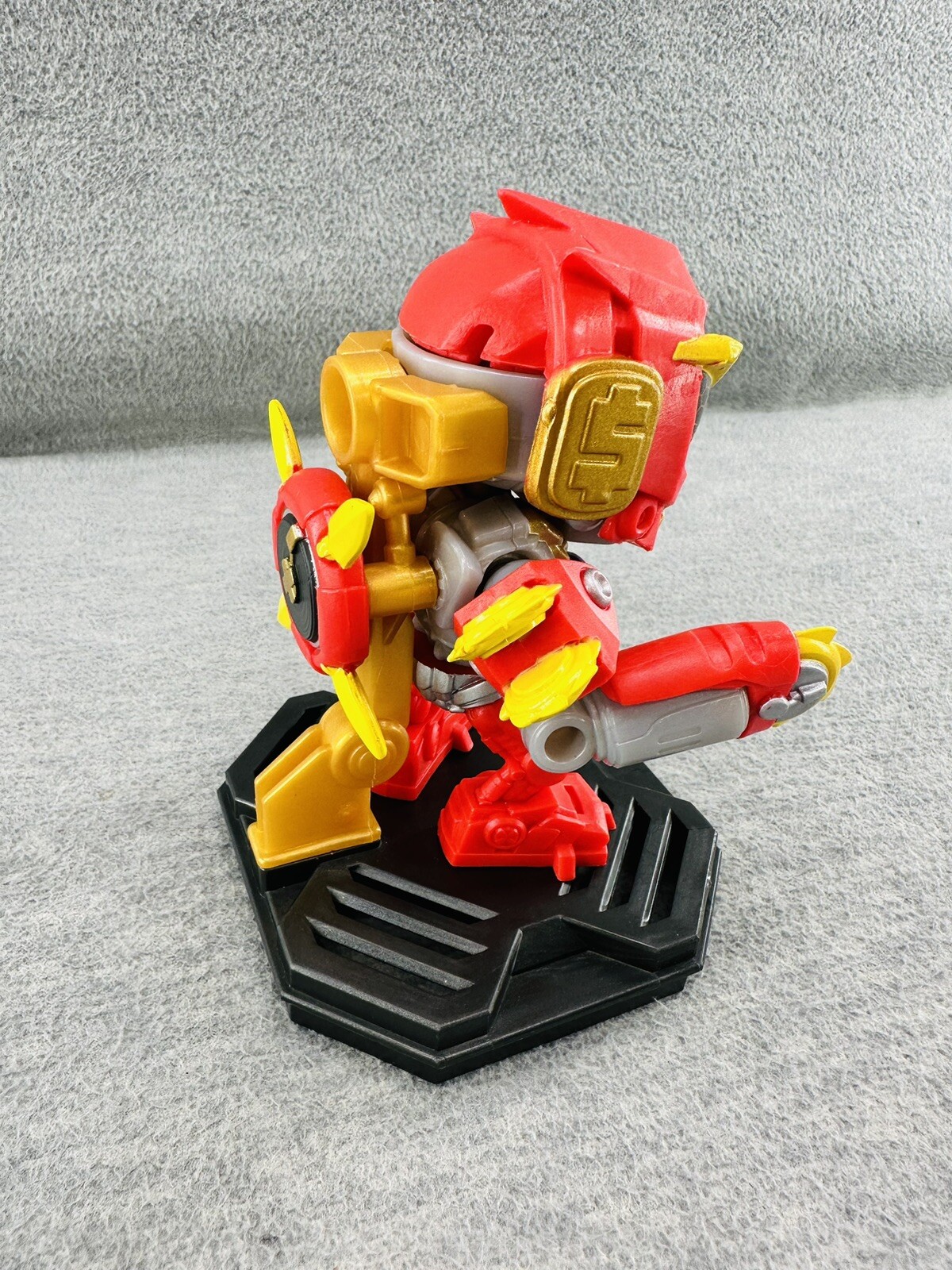 TREASURE X ROBOTS GOLD – Crab Robots, Robots Gold Blingjaro & 4 Base D1