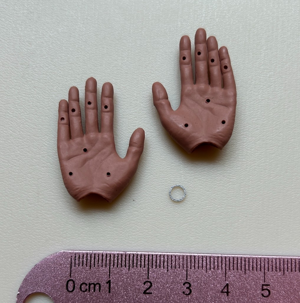 1/6 Super Flexible Replacement Hands + Ring For 12&Prime; Male Figure PHICEN Hot Toys