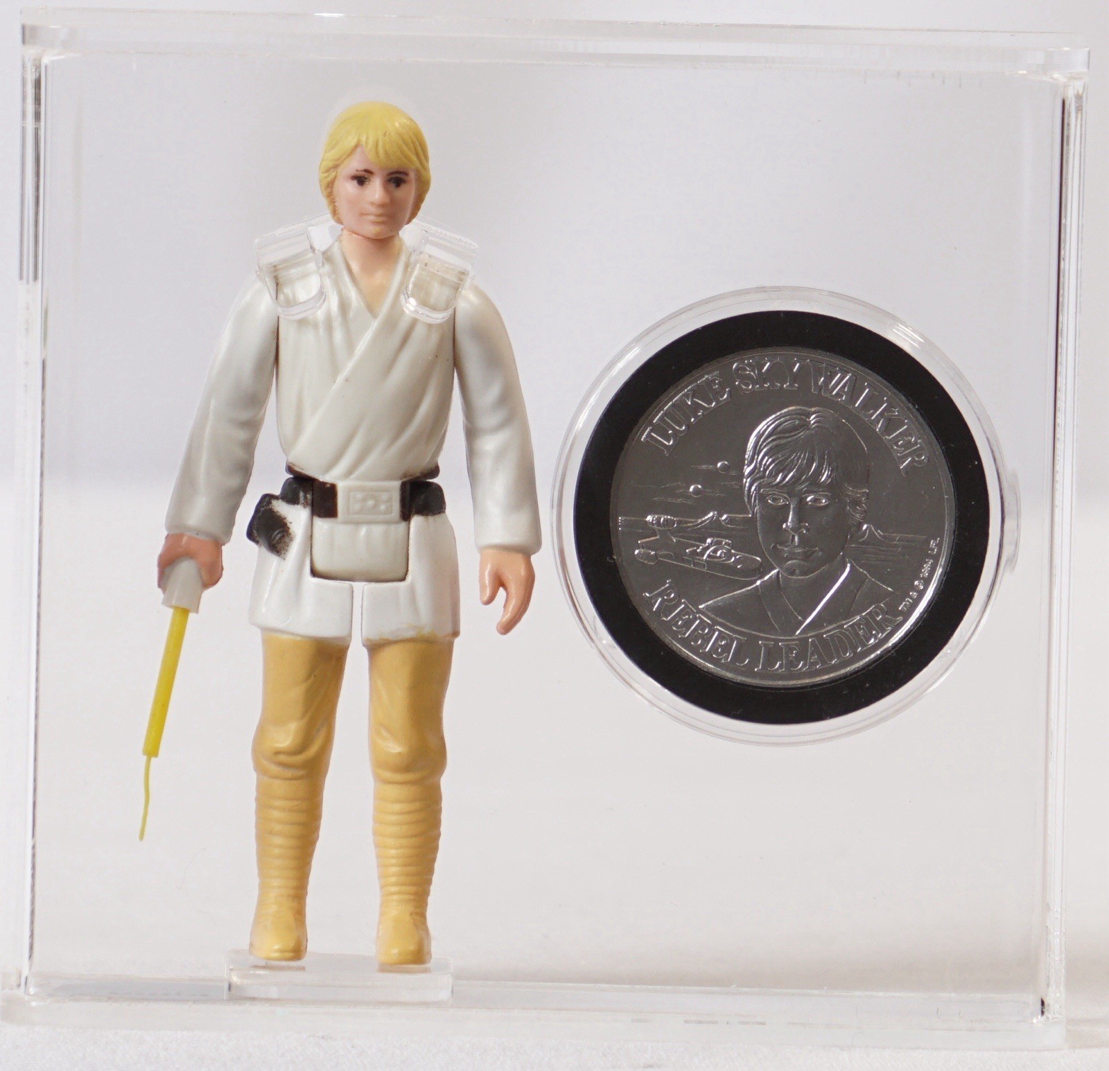 1977 Kenner Star Wars Luke Skywalker Farmboy + POTF Coin CAS Graded 75 NOT AFA
