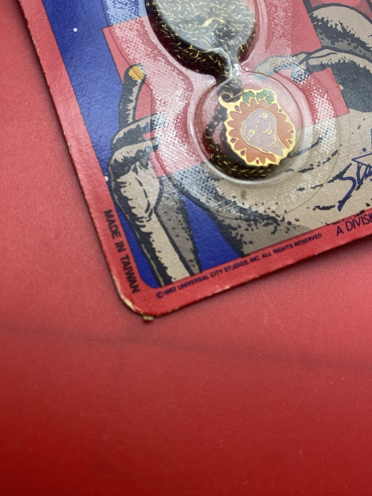 Vintage 1982 E.T The Extra Terrestrial Jewelry Necklace Universal NOS ET Flower