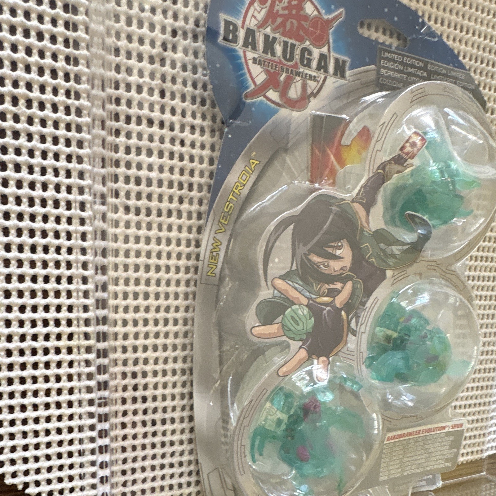 Bakugan New Vestroia Shun Evolution Set NIB with Clear Protector Included