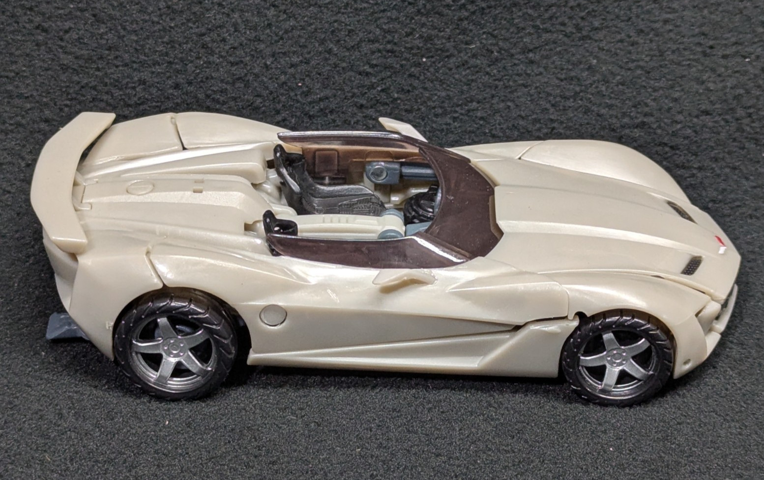 Transformers DOTM Deluxe Class Sideswipe 2011 Autobot Convertible Incomplete