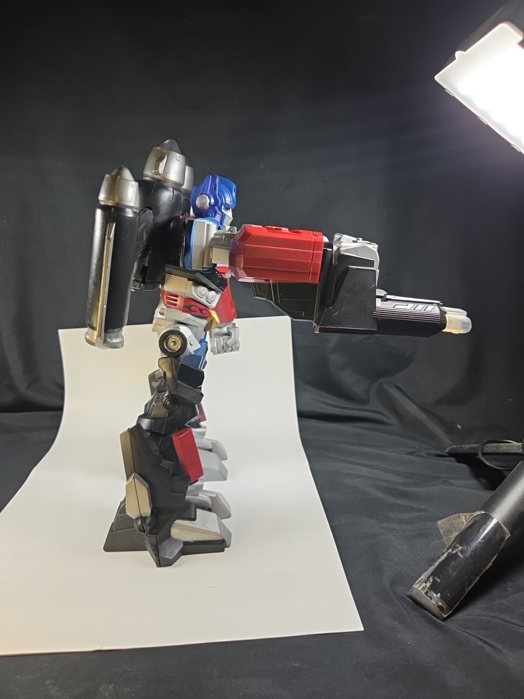 Transformers Mega Power Bots OPTIMUS PRIME Hasbro 12&Prime; Sounds Light Don&rsquo;t Work