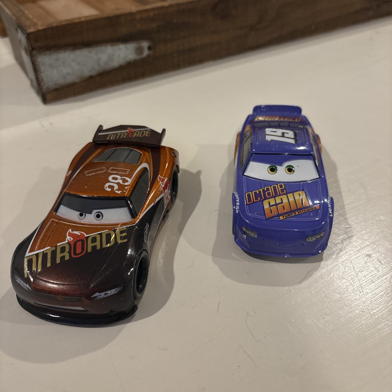 Disney Store Pixar Cars Tim Treadless #28 Bobby Swift #19 DieCast 1:43 Vehicle