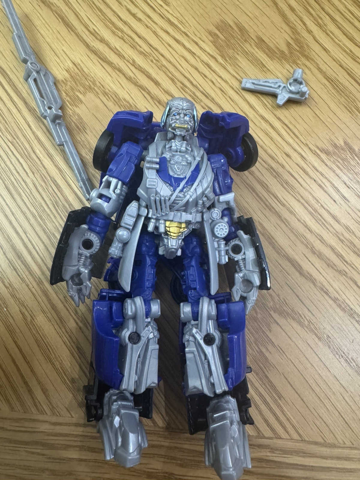 Transformers Studio Series Wheeljack Que deluxe dotm dark of the moon