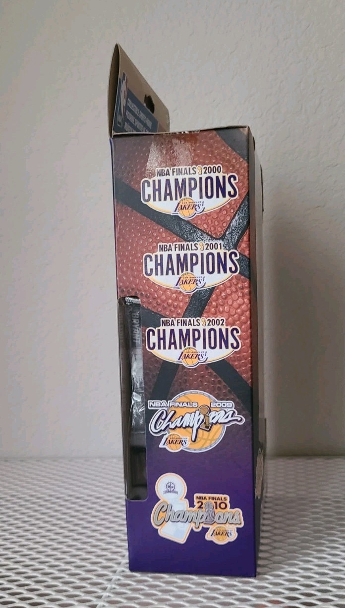 McFarlane Toys NBA ~ KOBE BRYANT (2000) FIGURE ~ Limited Ed. Championship Series