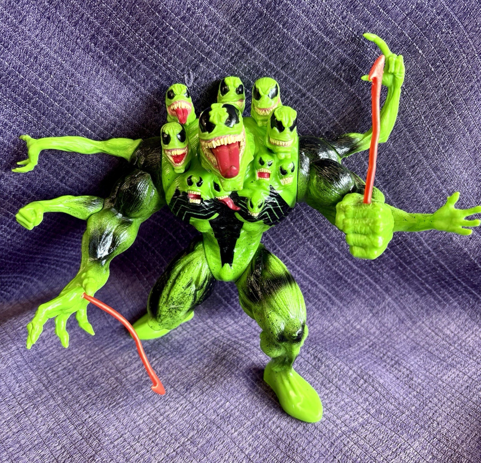 Venom the Madness 7.5&Prime; Green Figure 1996 Toy Biz Marvel Planet of the Symbiotes