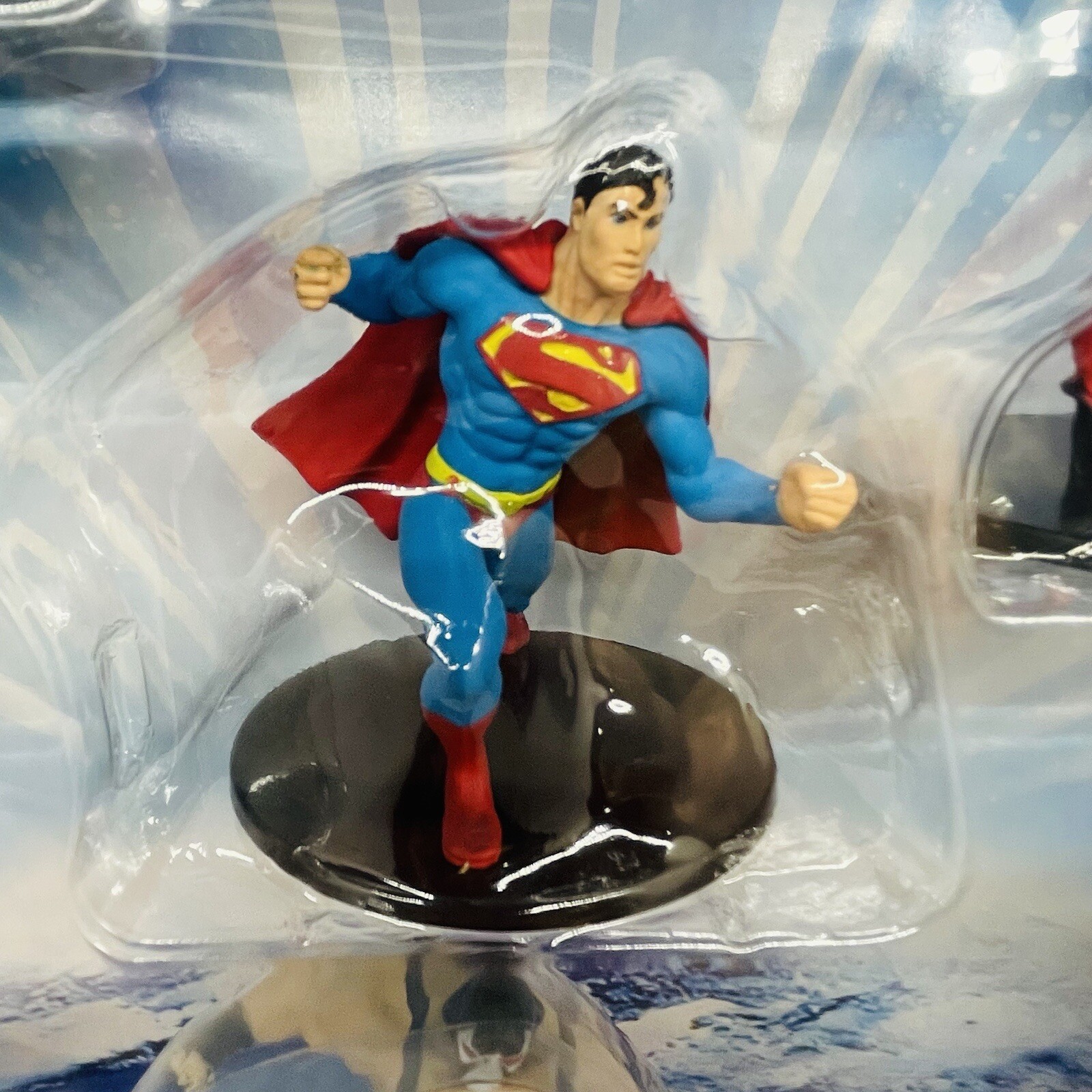 DC SUPER HEROES TEAM 8 Pack 4&Prime; Mini Figures BATMAN SUPERMAN WONDER WOMAN FLASH