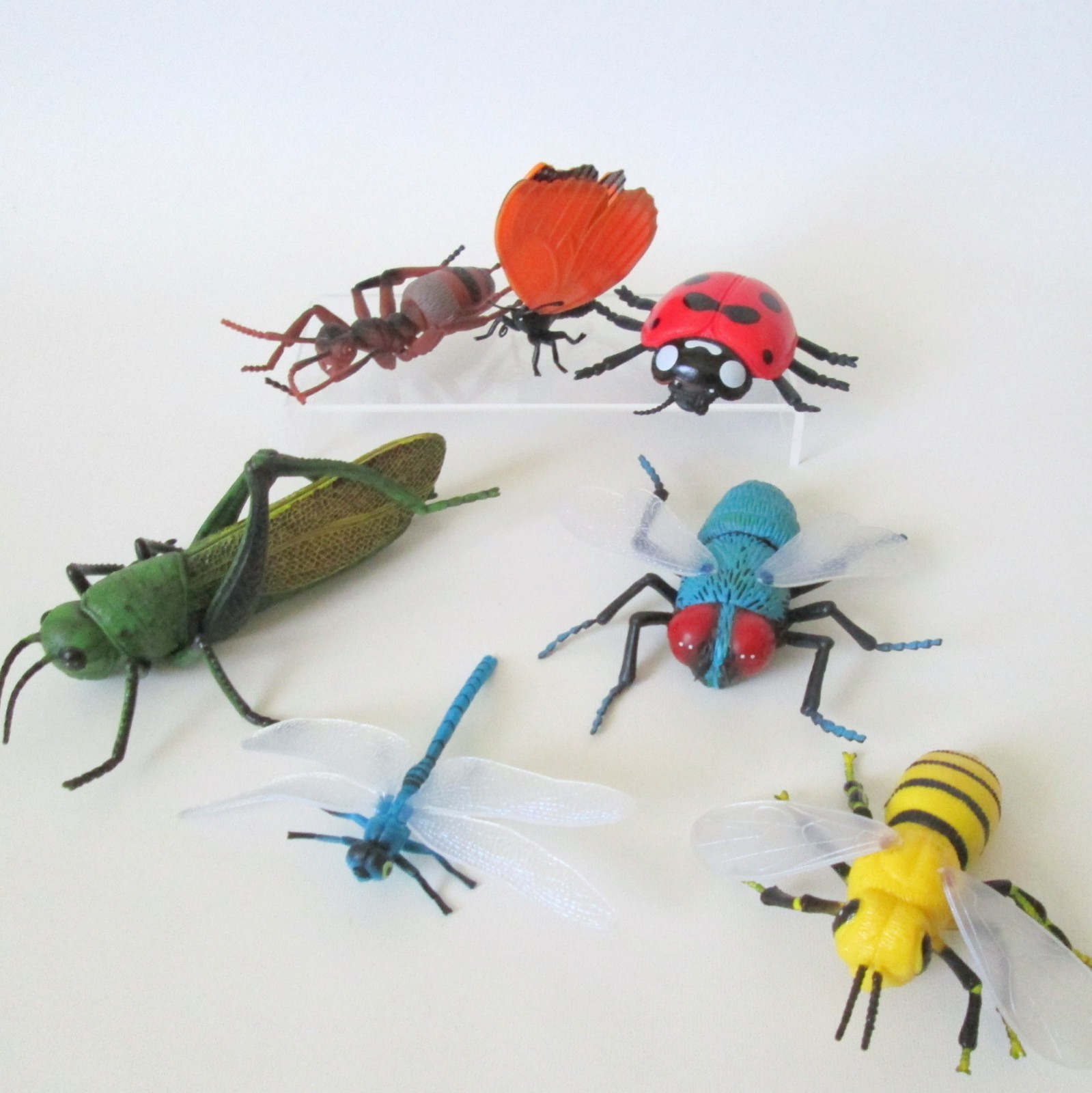 Vintage Insect Lot 7 Large Plastic Bug Figures Grasshopper Bee Fly Ant Dragonfly