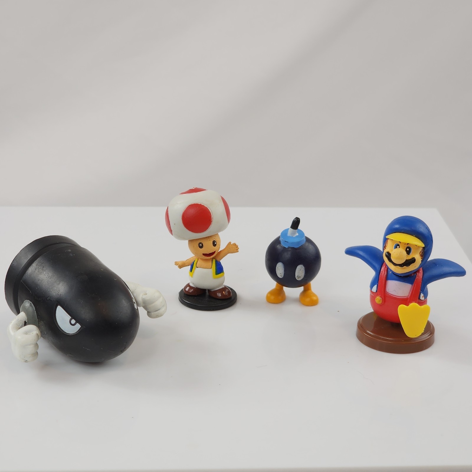 Super Mario Brothers Nintendo PVC Figure Lot Of 4 Bullet Bill Toad Bobomb Mario