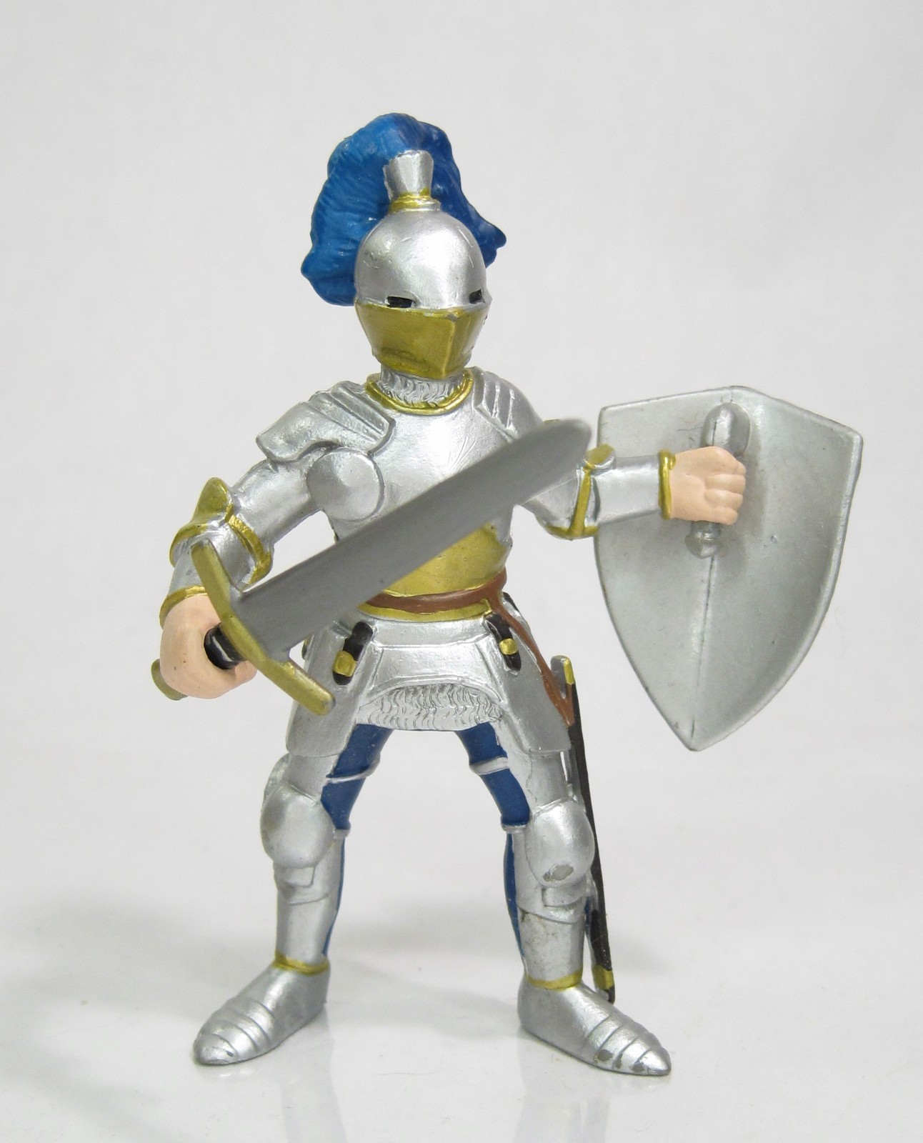 Papo Vintage 2000 Medieval Knight Blue Plume 3&Prime; Plastic Figure Figurine Loose