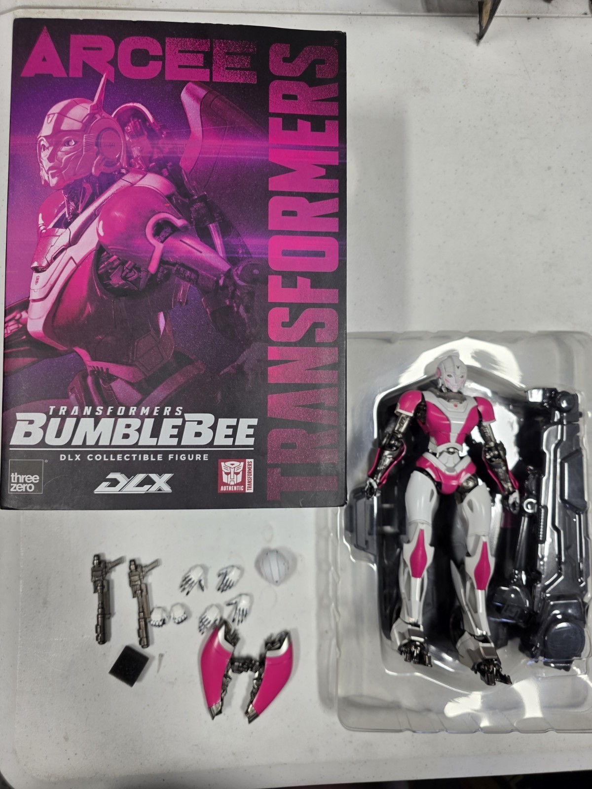THREEZERO Transformers: Bumblebee Arcee DLX 8&Prime;Action figure- Pre-owned
