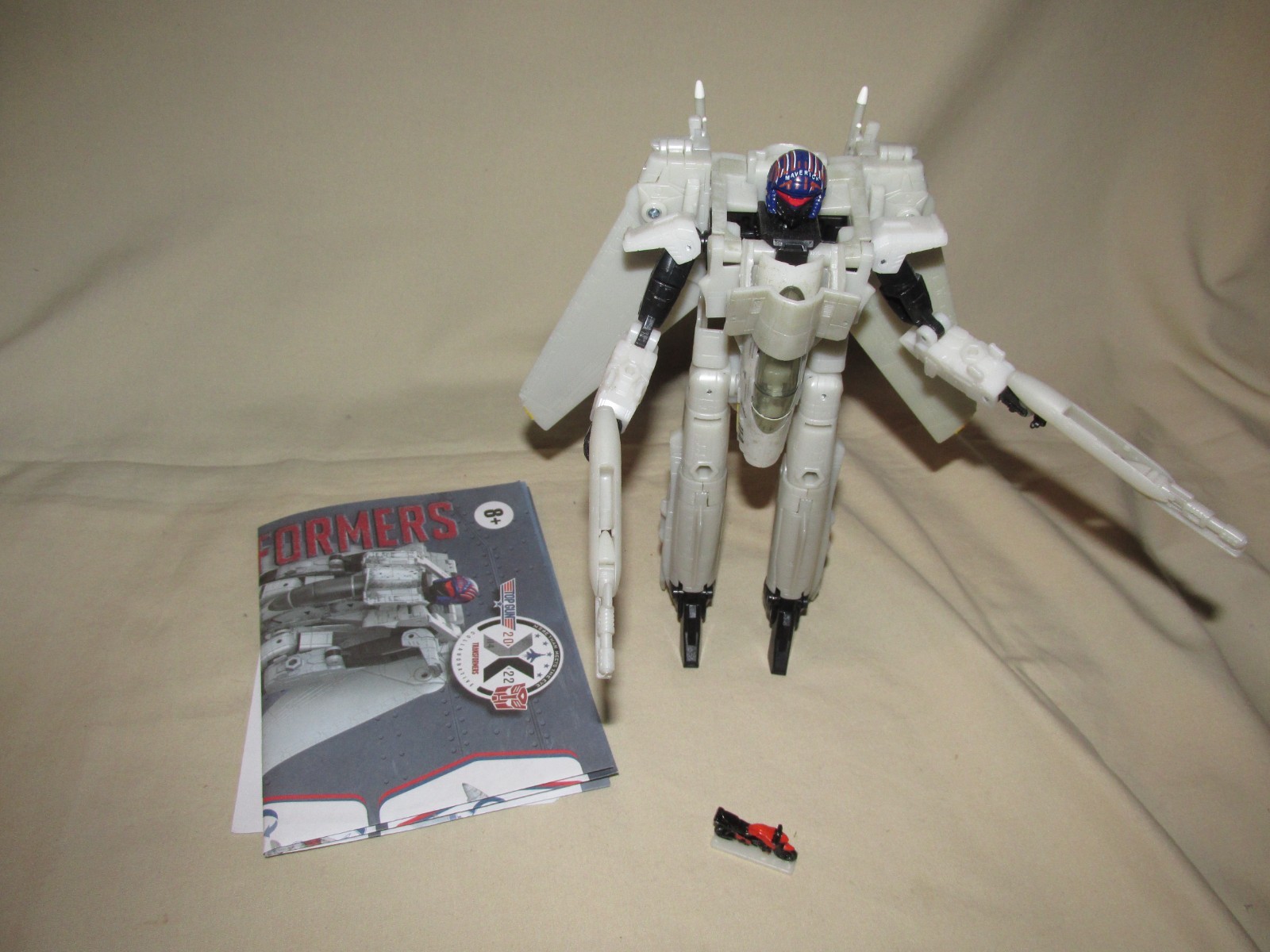 Transformers Collaboration Crossovers Top Gun Maverick Voyager Figure Complete