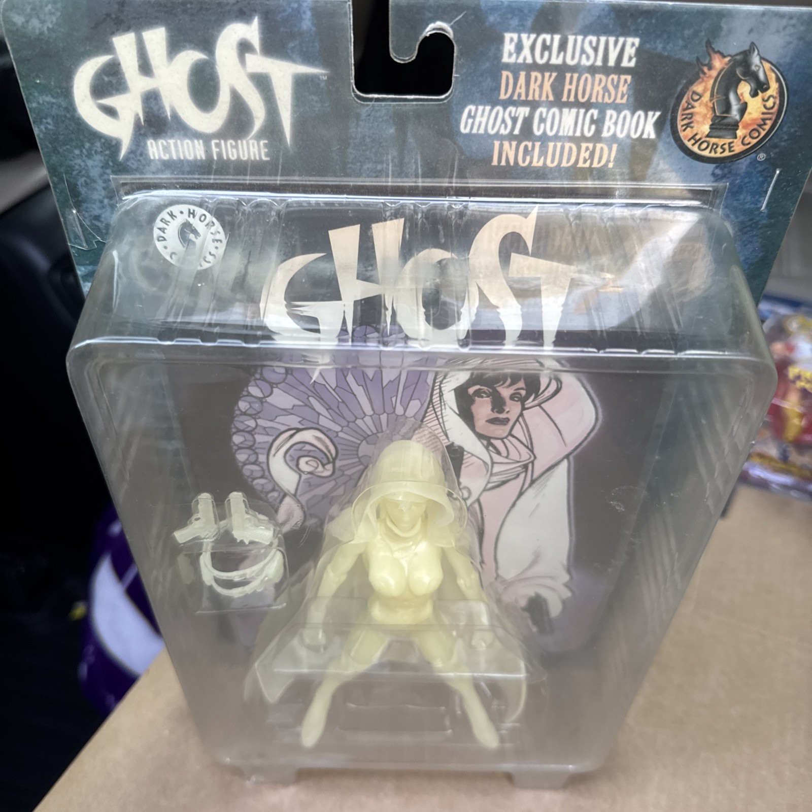 Dark Horse Comics GHOST Collector Comic & Action Figure Elisa Cameron 1998
