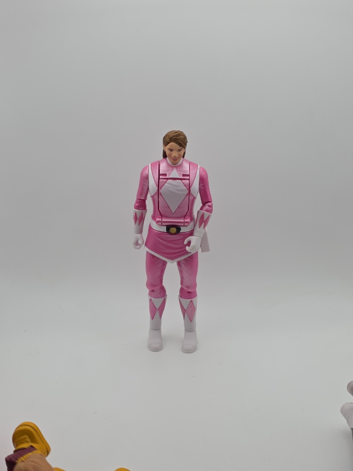 Power Rangers Mighty Morphin Re-Ignition Pink Ranger Action Figure Auto-Morphin