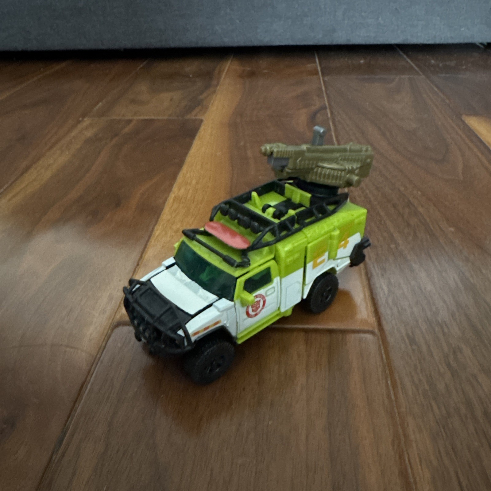 Transformers Autobot Ratchet Action Figure Complete! DOTM