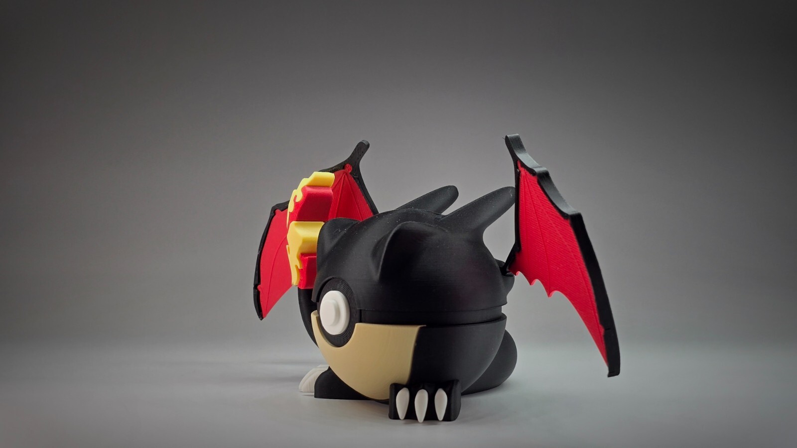 Shiny Charizard | Themed 3D Printed Pokeball | #0006 Charizard