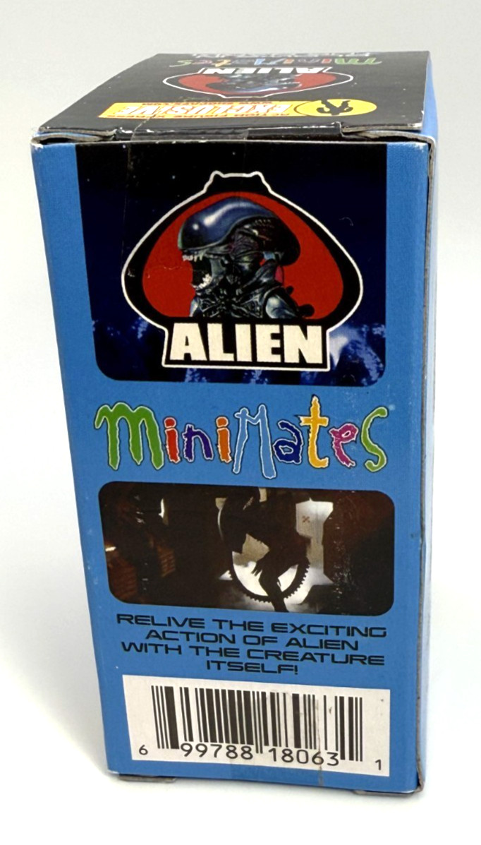 ALIEN XENOMORPH MINIMATES 2015 SDCC EXCLUSIVE – GLOW IN THE DARK – NEW & SEALED