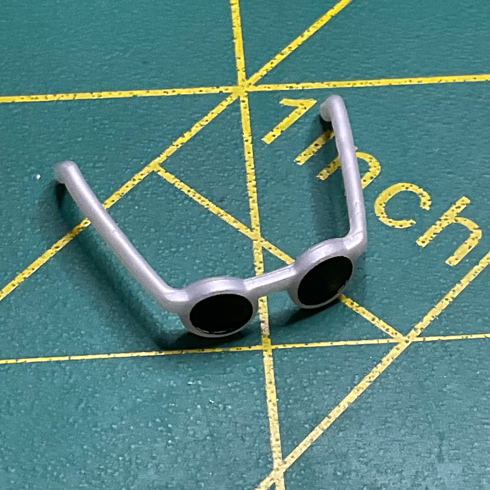 WWE Silver Round Sunglasses Accessory Mattel Figure Prop 1/12 Elite Fodder AEW