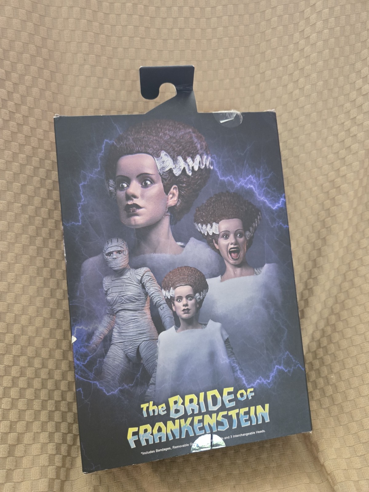 NECA Universal Monsters Ultimate BRIDE OF FRANKENSTEIN Color Version 7&Prime; Figure