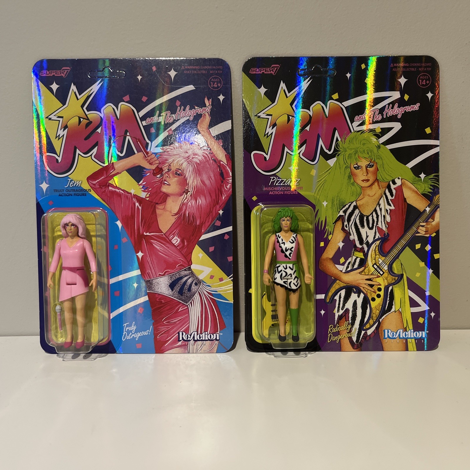 3.75&Prime; Super7 Reaction Jem and The Holograms Jem & Pizzazz MOC