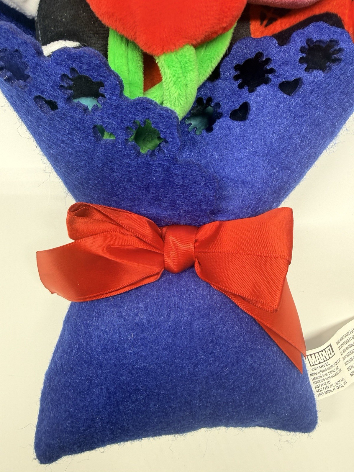 Spider-Man & Ghost-Spider Marvel Valentine&rsquo;s Day 14&Prime; Plush Bouquet 2025