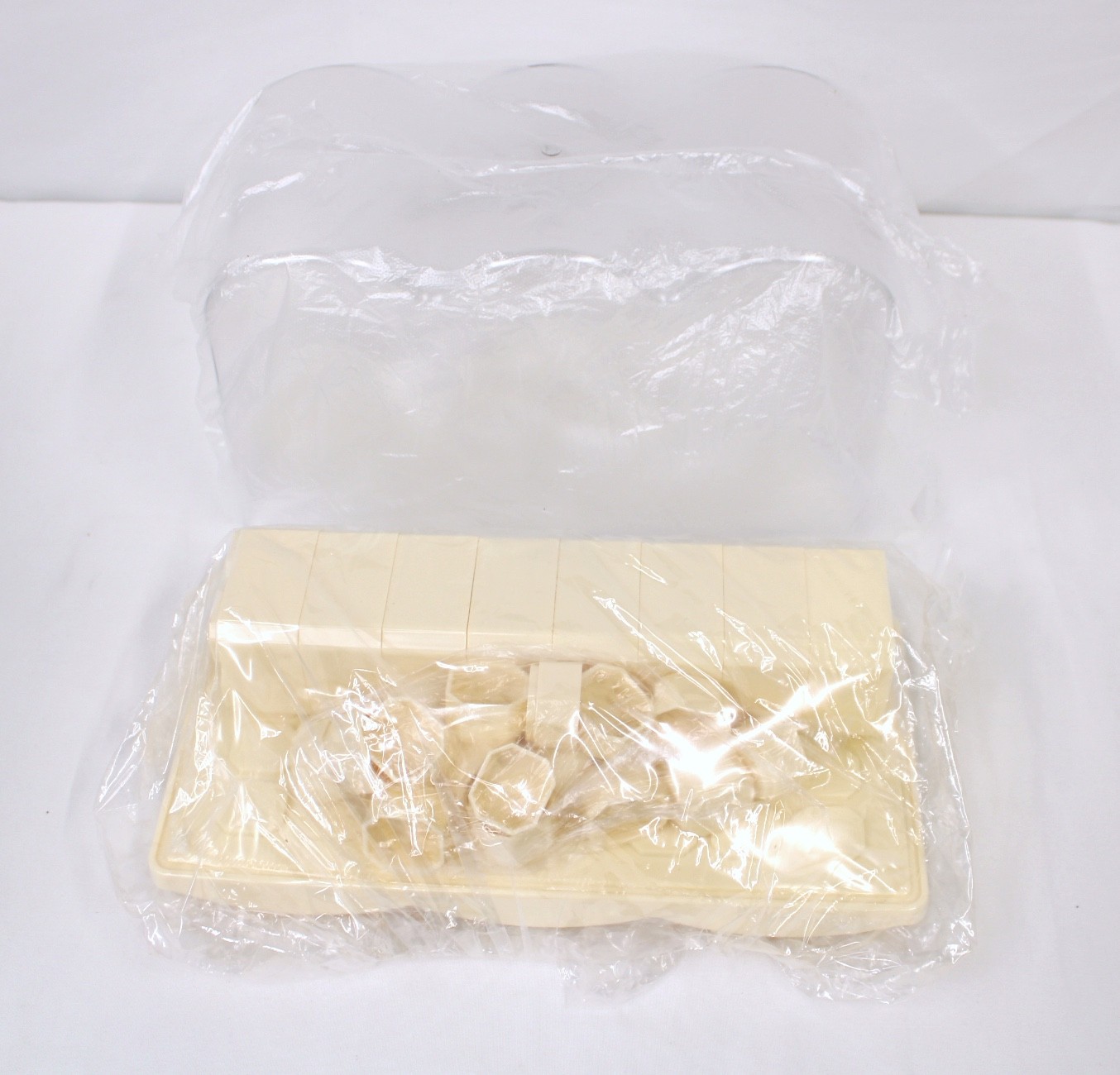 Acrylic Display Case with Adjustable Pedestals for Mini Figures POP MART Labubu